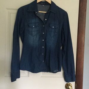 Charlotte Russe fitted button down